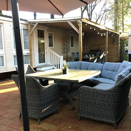 Prachtige Luxe Chalet Op De Veluwe Nabij هونديرلو المظهر الخارجي الصورة