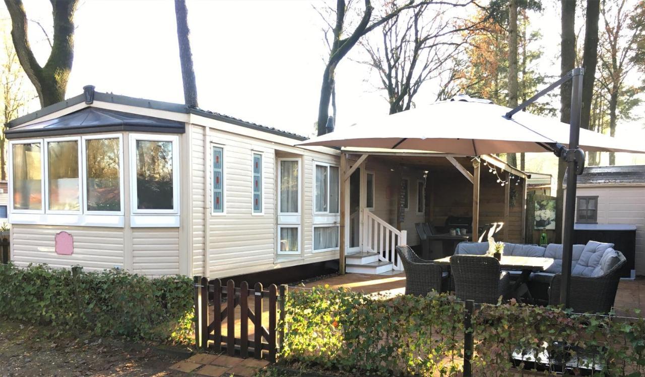 Prachtige Luxe Chalet Op De Veluwe Nabij هونديرلو المظهر الخارجي الصورة